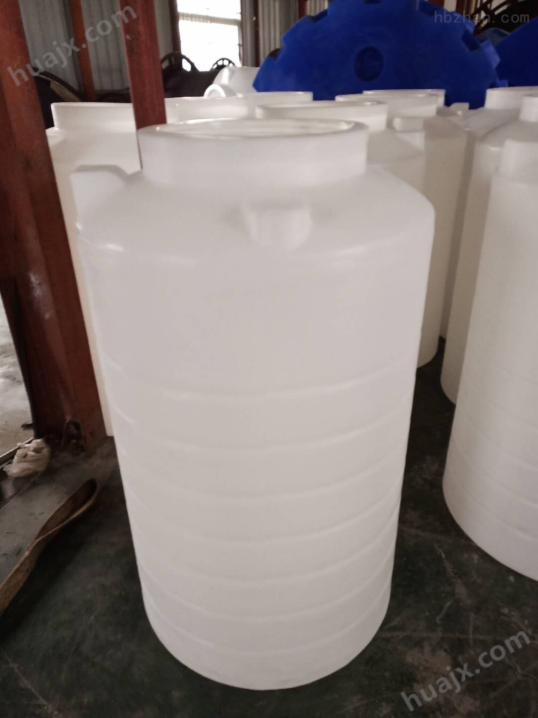 0.3立方立式水塔 0.3立方外加剂储罐