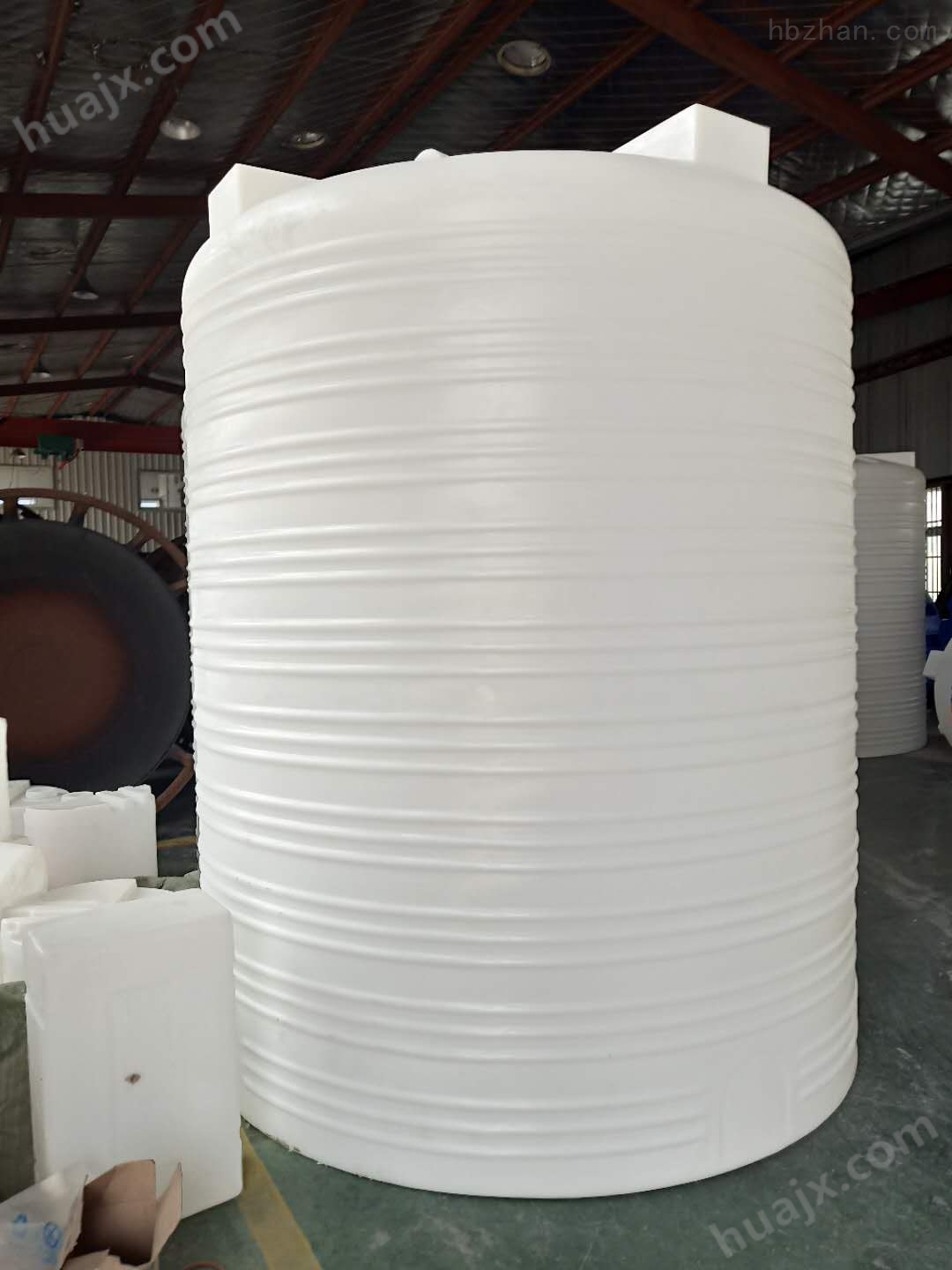 10吨塑料储水箱 硫酸钠储罐