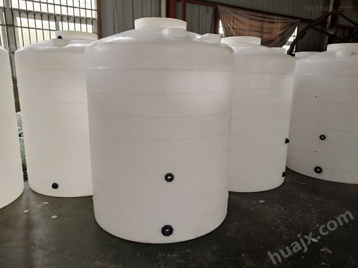 大理2000L塑料水塔 2吨液碱储罐